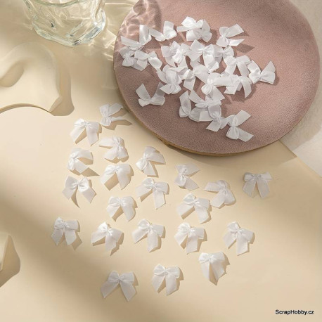 Saténová mašlička - bílá