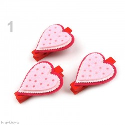 Kolíčky s filcovými srdíčky 1.