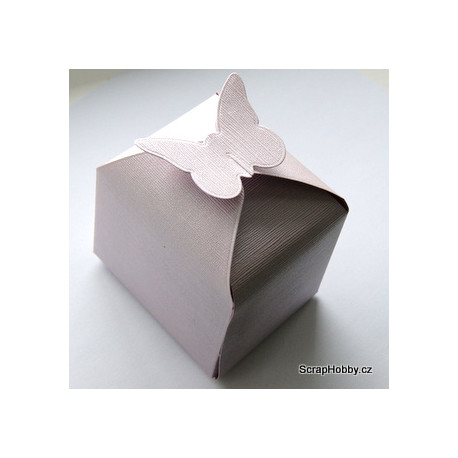 Papírová krabička s motýlkem