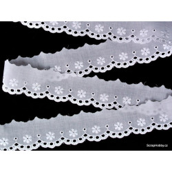 Vyšívaná krajka 18.